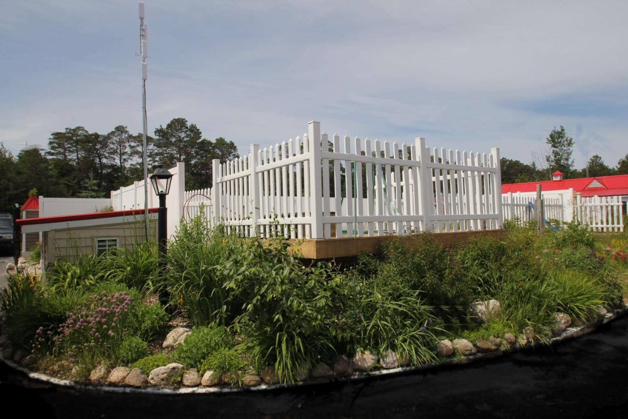 Mackinac Lake Trail Motel Mackinaw City Ruang foto